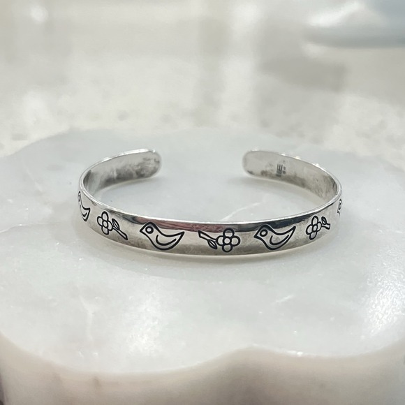 James Avery Sterling Silver 5.5" Kid Open Bangle Bracelet Birds & Flowers. - Picture 2 of 7